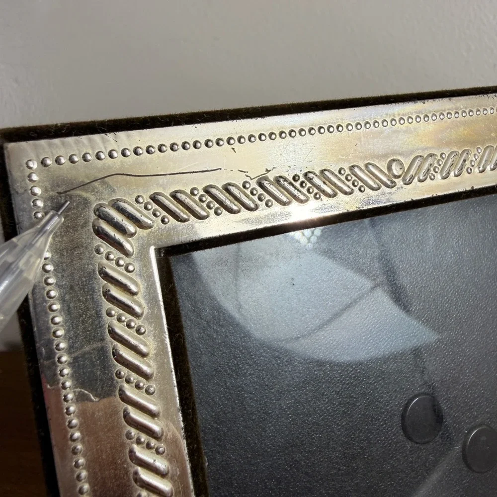 Vintage Made in Korea Silver Tone 4x6 Photo Frame Ornate Velvet Back Easel